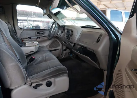 2002 Ford F-150 Lariat/Xl/Xlt z USA, uszkodzony, nr VIN 1FTRX17W72NB04347